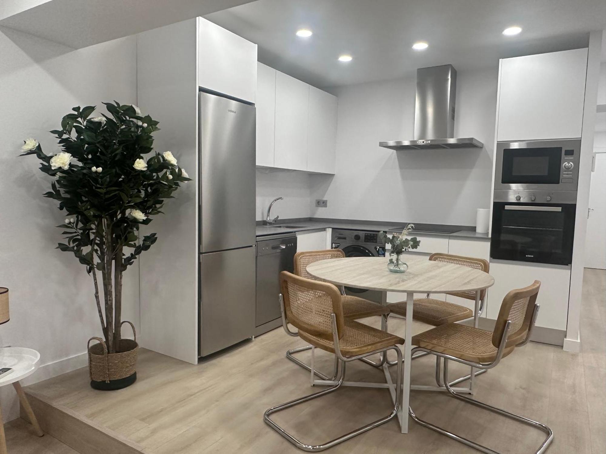 Apartamentos Paseo De La Estacion Саламанка Екстериор снимка